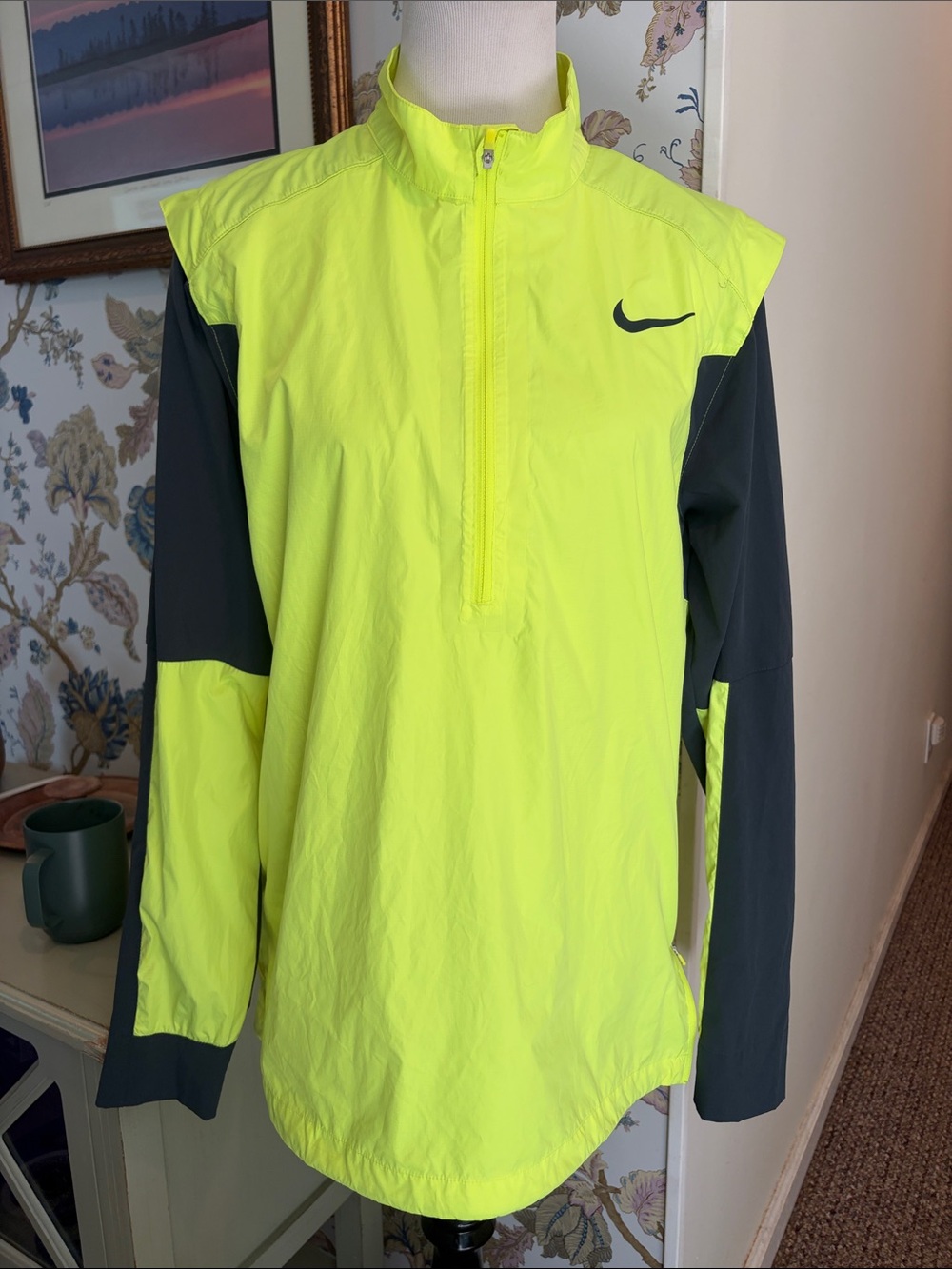 Nike Golf Hyper Adapt Men’s Wind Jacket